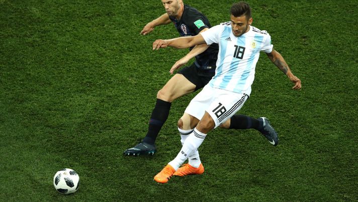 Boca Juniors, i dubbi di Salvio: “Gioco per il miglior club argentino. Futuro? Mio padre continua a dirmi una cosa”  Boca Juniors, i dubbi di Salvio: “Gioco per il miglior club argentino. Futuro? Mio padre continua a dirmi una cosa”