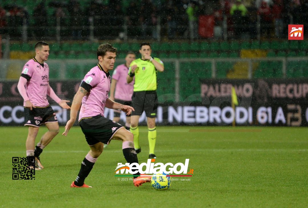 FOTO Palermo-Bari 1-0, 21ª giornata Serie B 2022-2023 (Gallery) - immagine 2