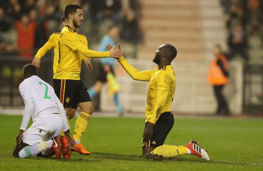 BRUSSELS, BELGIUM - MARCH 27: Romelu Lukaku (R) of Belgium celebrates with team mate Eden Hazard after scoring his second goal during the international friendly match between Belgium and Saudi Arabia at the King Baudouin Stadium on March 27, 2018 in Brussels, Belgium. (Photo by David Rogers/Getty Images) Qatar, 2022 Hazard aspetta Lukaku: “Romelu è per noi quel che sono Cr7 e Messi per Portogallo e Argentina” - immagine 1