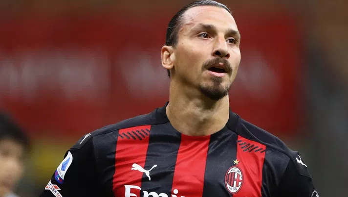 Zlatan Ibrahimovic (attaccante AC Milan) esulta per la sua doppietta in Milan-Bologna 2-0 a San Siro (Getty Images)