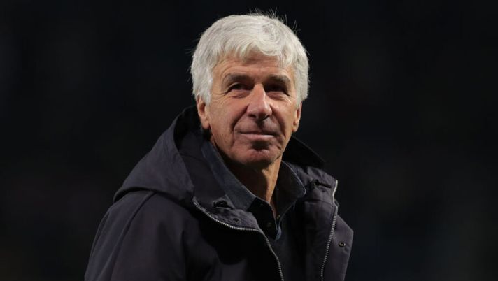 BERGAMO, ITALY - NOVEMBER 02: Atalanta BC coach Gian Piero Gasperini looks on during the UEFA Champions League group F match between Atalanta and Manchester United at Gewiss Stadium on November 02, 2021 in Bergamo, Italy. (Photo by Emilio Andreoli/Getty Images) Gasperini: “Muriel sta sempre meglio, Ilicic è un valore aggiunto. Gosens? Ho una speranza” - immagine 1