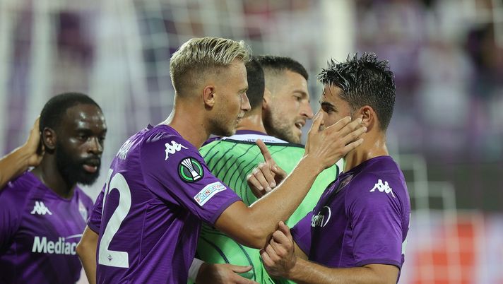 FLORENCE, ITALY - SEPTEMBER 08: Antonin Barak of ACF Fiorentina celebrates after scoring a goal during the UEFA Europa Conference League group A match between ACF Fiorentina and Rīgas Futbola skola at Stadio Artemio Franchi on September 8, 2022 in Florence, Italy. (Photo by Gabriele Maltinti/Getty Images) Pradè usa la carota. Quanto manca Nico, ma col Bologna serve vincere - immagine 1
