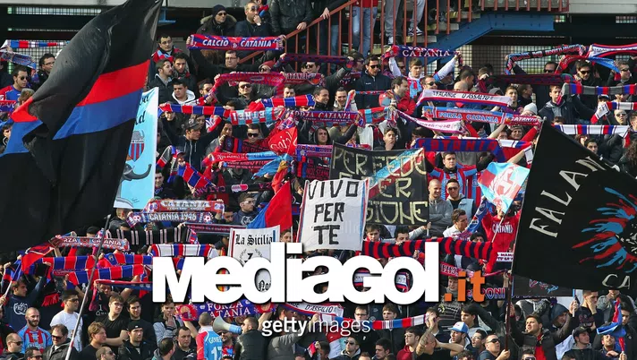 Scontri durante Padova-Catania: 5 arresti e un agente in terapia intensiva - immagine 1