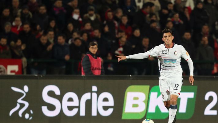 COSENZA, ITALY - JANUARY 20: Salvatore Molina of Crotone during the Serie B match between Cosenza Calcio and Crotone FC at Stadio San Vito on January 20, 2020 in Cosenza, Italy.  (Photo by Maurizio Lagana/Getty Images) 
