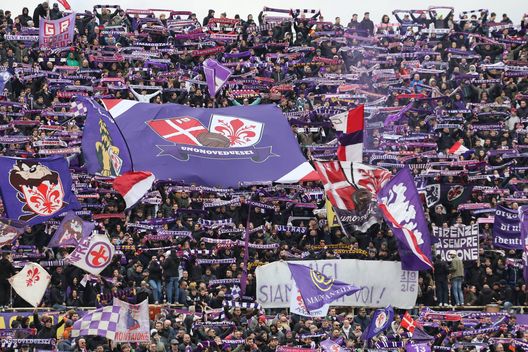 GERMOGLI PH: 19 FEBBRAIO 2023 FIRENZE STADIO ARTEMIO FRANCHI CAMPIONATO SERIE A DERBY FIORENTINA VS EMPOLI NELLA FOTO TIFOSI FOTO – Il messaggio della Fiesole: “Amici siamo con voi”- immagine 2