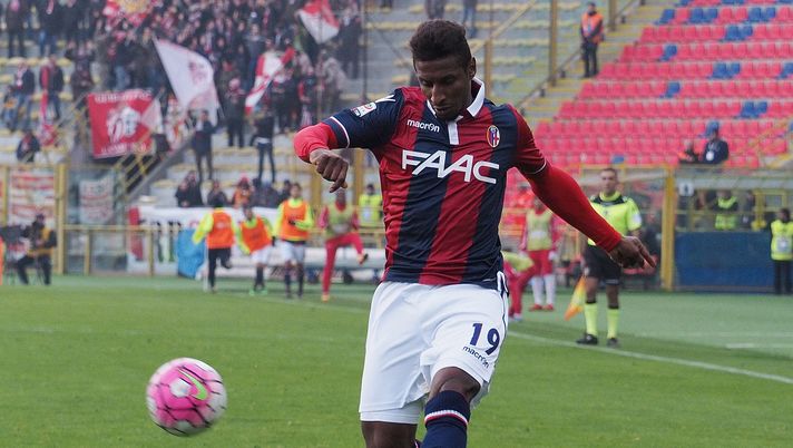 BOLOGNA, ITALY - MARCH 06: Kevin Constant # 19 of Bologna FC in action during the Serie A match between Bologna FC and Carpi FC at Stadio Renato Dall'Ara on March 6, 2016 in Bologna, Italy. (Photo by Mario Carlini / Iguana Press/Getty Images) BOLOGNA, ITALY - MARCH 06: Kevin Constant # 19 of Bologna FC in action during the Serie A match between Bologna FC and Carpi FC at Stadio Renato Dall'Ara on March 6, 2016 in Bologna, Italy. (Photo by Mario Carlini / Iguana Press/Getty Images)