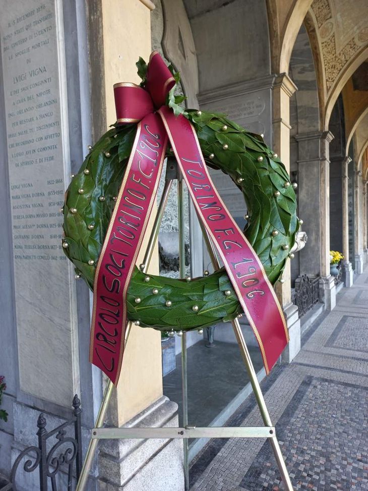 Grande Torino, commemorazione con Don Robella presso il cimitero- immagine 2