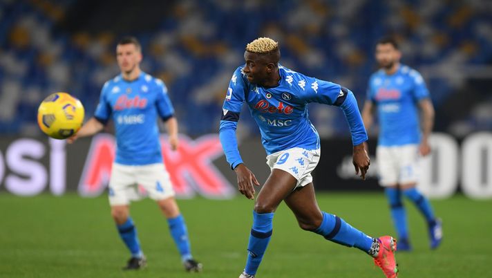 NAPLES, ITALY - MARCH 07: Victor Osimhen of SSC Napoli during the Serie A match between SSC Napoli and Bologna FC at Stadio Diego Armando Maradona on March 07, 2021 in Naples, Italy. (Photo by Francesco Pecoraro/Getty Images) Ciao Covid e visita al callo osseo del volto: derby con la Salernitana, Osi sta arrivando… - immagine 1