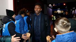 L’Inter passa in Coppa Italia, Asamoah esulta sui social. E i tifosi: “Ma dove sei finito?”