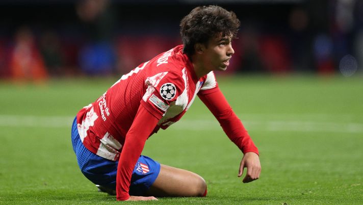 MADRID, SPAIN - APRIL 13: Joao Felix of Atletico de Madrid reacts as he fail to score during the UEFA Champions League Quarter Final Leg Two match between Atletico Madrid and Manchester City at Wanda Metropolitano on April 13, 2022 in Madrid, Spain. (Photo by Gonzalo Arroyo Moreno/Getty Images) Atletico Madrid, per lui niente derby: stagione finita per Joao Felix - immagine 1