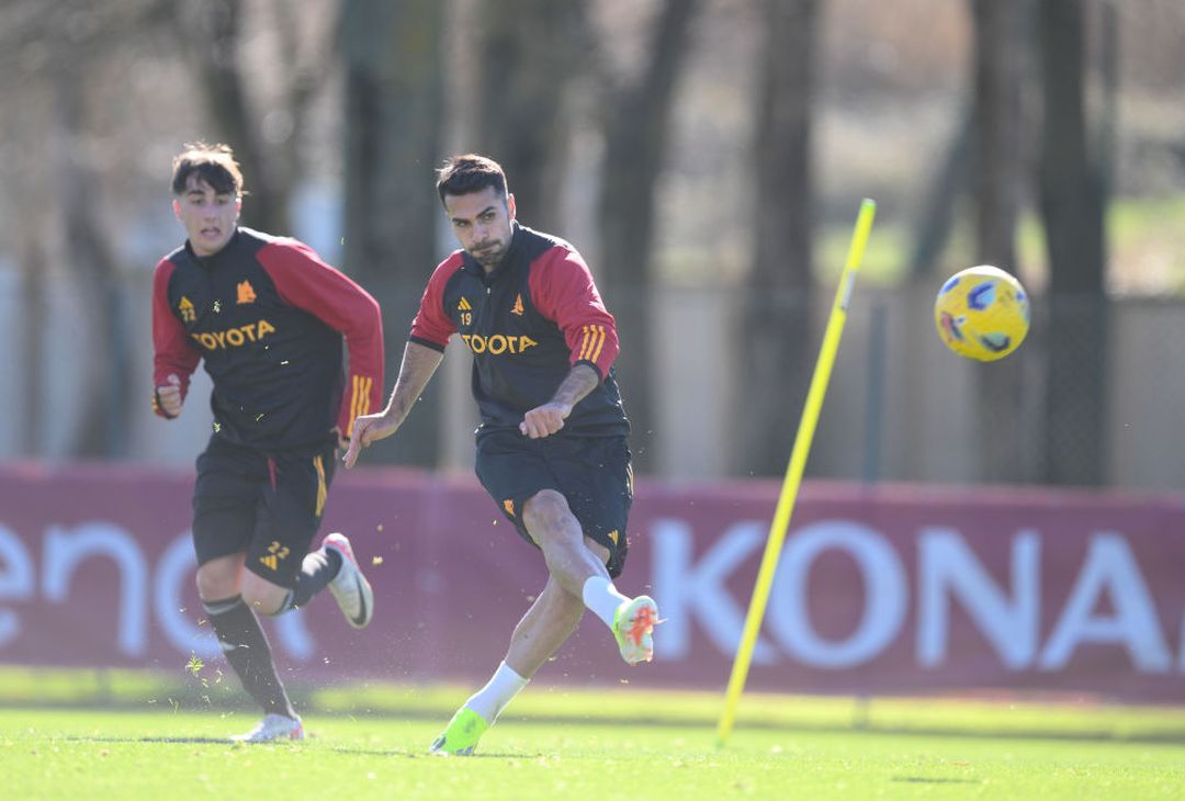 Roma, la ripresa degli allenamenti dopo la vittoria col Verona – FOTO GALLERY - immagine 12