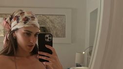 Cecilia Rodriguez, relax in Sardegna: l’ultimo selfie fa boom di like