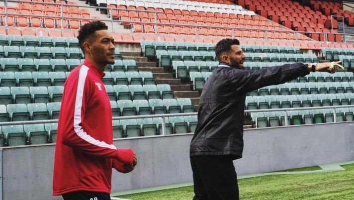 Fabio Grosso, sul suo profilo Instagram belle vesti di allenatore del Sion Fabio Grosso, sul suo profilo Instagram belle vesti di allenatore del Sion