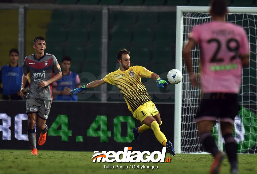  <> at Stadio Renzo Barbera on October 7, 2018 in Palermo, Italy. 