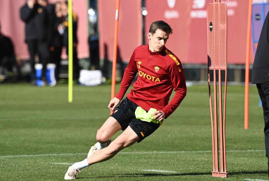 Trigoria, il primo giorno di Diego Llorente alla Roma – FOTO GALLERY- immagine 1