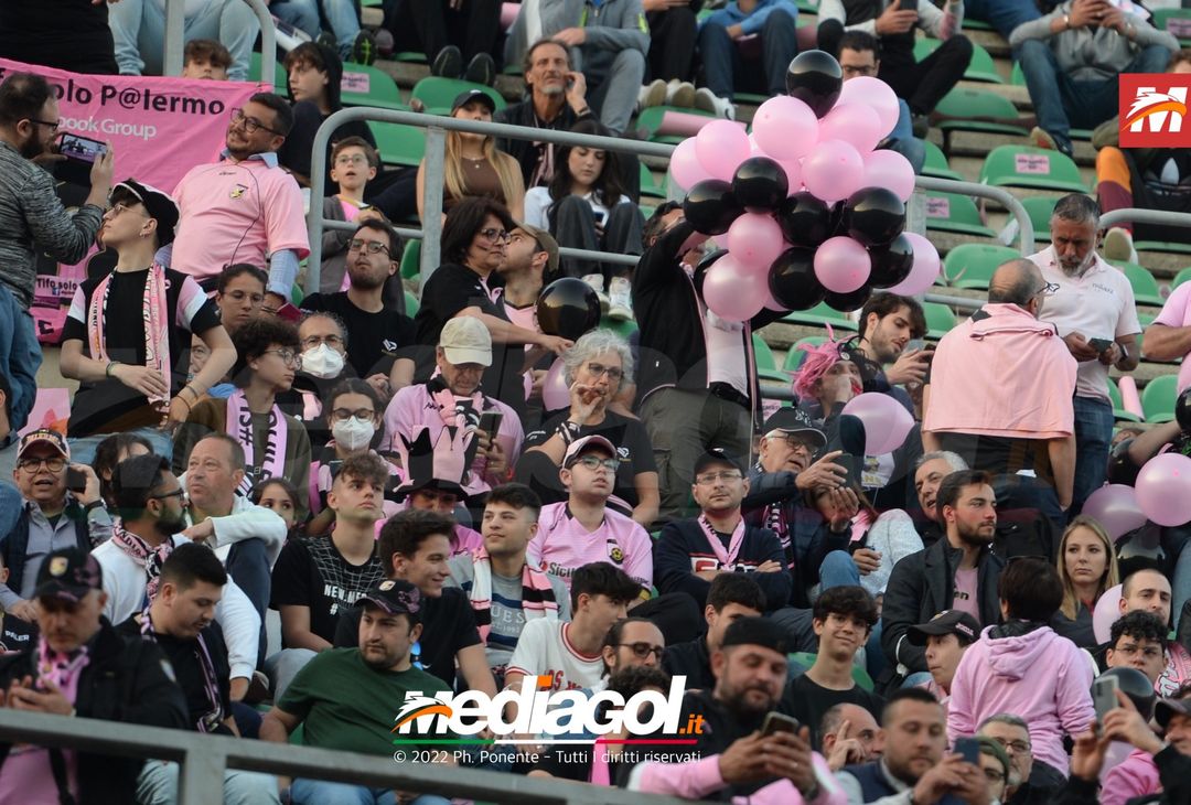 Fotogallery, i tifosi allo stadio per Palermo-Triestina 1-1 - immagine 53