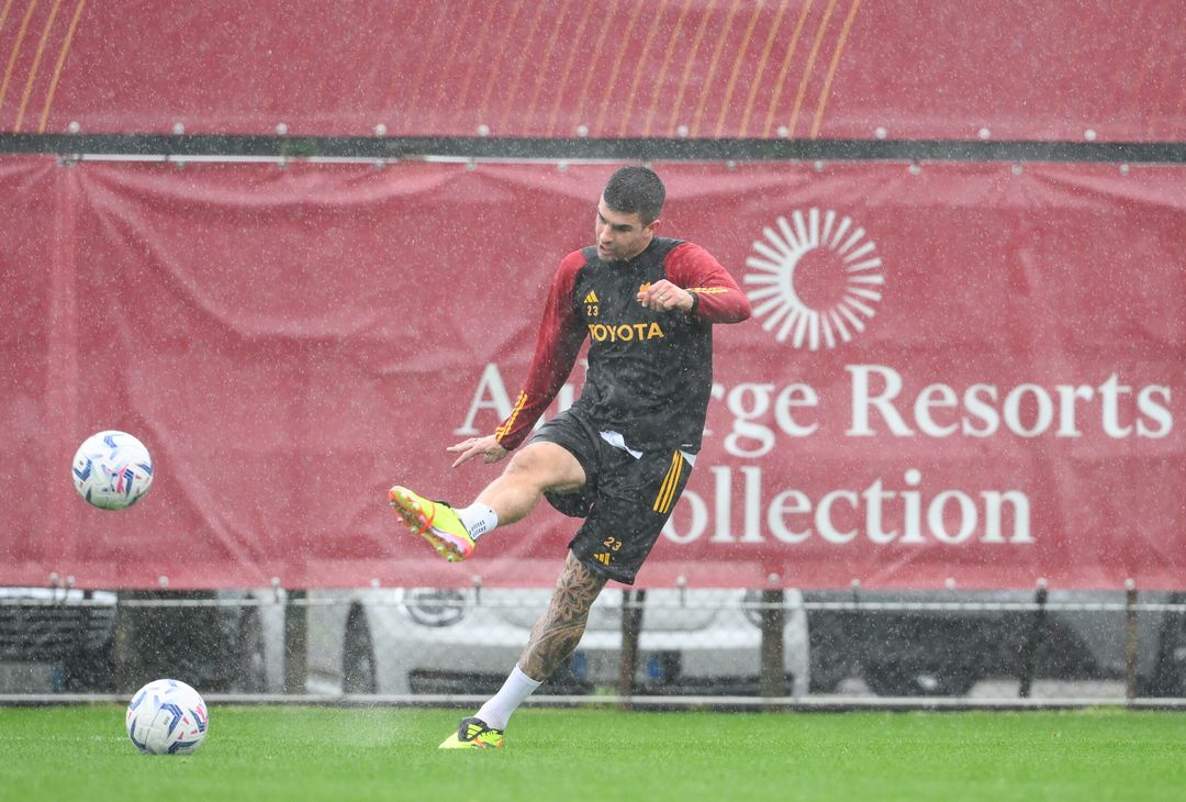 Roma, la ripresa degli allenamenti sotto la pioggia a Trigoria – FOTOGALLERY - immagine 34