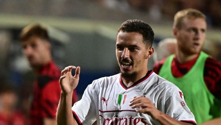 AC Milan's Algerian defender Ismael Bennacer celebrates after scoring an equalizer during the Italian Serie A football match between Atalanta and AC Milan on August 21, 2022 at the stadio Atleti Azzurri d'Italia stadium in Bergamo. (Photo by Miguel MEDINA / AFP) (Photo by MIGUEL MEDINA/AFP via Getty Images) Voti fantacalcio: Leao più di Lasagna, Bennacer come Arnautovic! Bene Pasalic - immagine 1