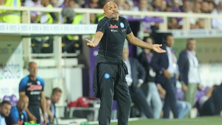 FLORENCE, ITALY - AUGUST 28: Luciano Spalletti manager of SSC Napoli gestures during the Serie A match between ACF Fiorentina and SSC Napoli at Stadio Artemio Franchi on August 28, 2022 in Florence, Italy. (Photo by Gabriele Maltinti/Getty Images)