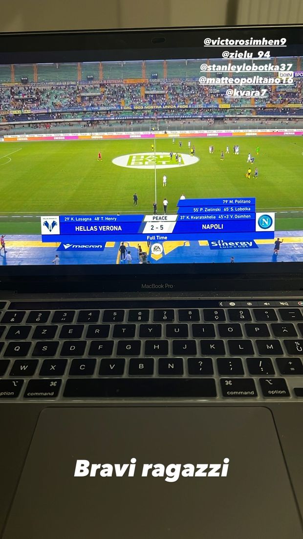 FOTO Koulibaly fa i complimenti agli ex compagni per la vittoria: “Bravi ragazzi”- immagine 2