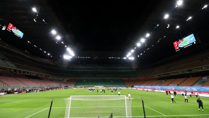 MILAN, ITALY - MARCH 14: A general view inside the stadium prior to the Serie A match between AC Milan  and SSC Napoli at Stadio Giuseppe Meazza on March 14, 2021 in Milan, Italy. Sporting stadiums around Italy remain under strict restrictions due to the Coronavirus Pandemic as Government social distancing laws prohibit fans inside venues resulting in games being played behind closed doors. (Photo by Marco Luzzani/Getty Images) 