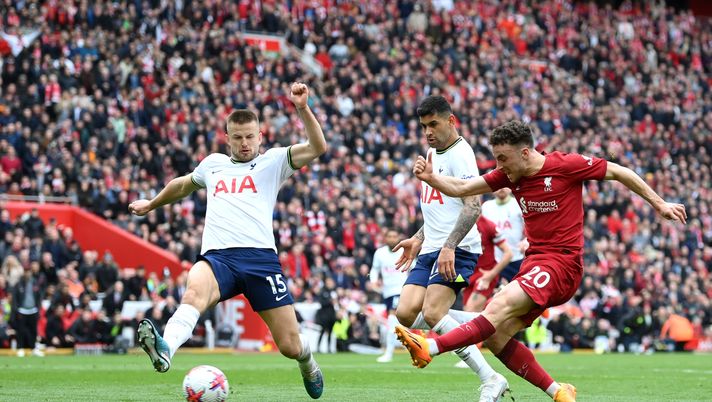 LIVERPOOL, ENGLAND - APRIL 30: Diogo Jota of Liverpool scores the team's fourth goal whilst under pressure from Eric Dier of Tottenham Hotspur during the Premier League match between Liverpool FC and Tottenham Hotspur at Anfield on April 30, 2023 in Liverpool, England. (Photo by Michael Regan/Getty Images) Ancora Fenucci: “Vi dico cosa dobbiamo fare per diventare come la Premier” - immagine 1