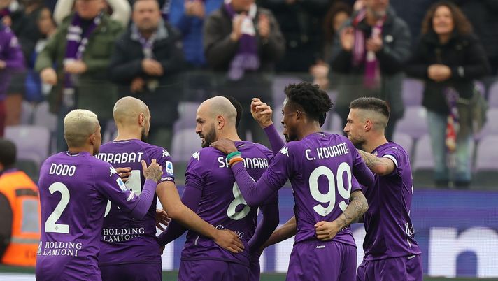 FLORENCE, ITALY - MARCH 19: Nicolas Ivan Gonzalez of ACF Fiorentina celebrates after scoring a goal during the Serie A match between ACF Fiorentina and US Lecce at Stadio Artemio Franchi on March 19, 2023 in Florence, Italy. (Photo by Gabriele Maltinti/Getty Images) Fiorentina-Seravezza Pozzi 5-1: buon test per i viola, ma a preoccupare è Sirigu - immagine 1