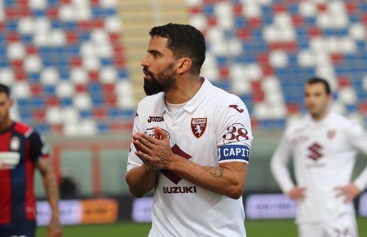 CROTONE, ITALY - MARCH 07: Tomas Rincon of Torino during the Serie A match between FC Crotone and Torino FC at Stadio Comunale Ezio Scida on March 07, 2021 in Crotone, Italy. (Photo by Maurizio Lagana/Getty Images) CROTONE, ITALY - MARCH 07: Tomas Rincon of Torino during the Serie A match between FC Crotone and Torino FC at Stadio Comunale Ezio Scida on March 07, 2021 in Crotone, Italy. (Photo by Maurizio Lagana/Getty Images)