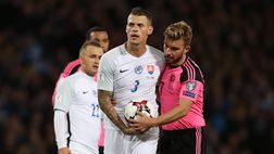 Ricordate Skrtel? Ha segnato un gran gol su punizione in ottava divisione slovacca