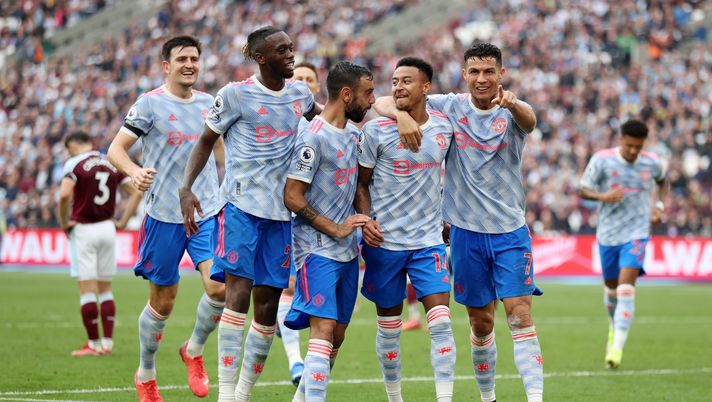 LONDON, ENGLAND - SEPTEMBER 19: Jesse Lingard of Manchester United celebrates with Aaron Wan-Bissaka, Bruno Fernandes and Cristiano Ronaldo after scoring their team's second goal during the Premier League match between West Ham United and Manchester United at London Stadium on September 19, 2021 in London, England. (Photo by Julian Finney/Getty Images) United, Lingard dà ragione a CR7: “Il club è rimasto indietro su tutto, non si sa chi prende le decisioni…” - immagine 1