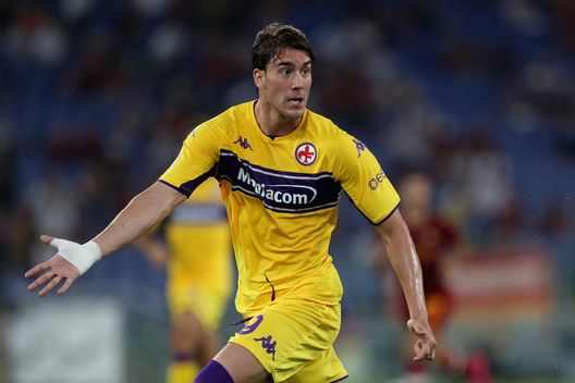 during the Serie A match between AS Roma v ACF Fiorentina at Stadio Olimpico on August 22, 2021 in Rome, Italy. Da Torino: Vlahovic, ora o mai più. A giugno concorrenza inglese- immagine 2
