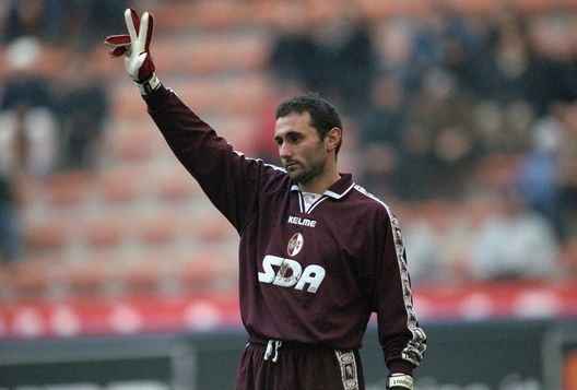 12 Dec 1999: Luca Bucci of Torino in action during the Italian Serie A match against AC Milan played at the San Siro in Milan, Italy. The game finished in a 2-0 win for Milan. Mandatory Credit: Claudio Villa /Allsport 12 Dec 1999: Luca Bucci of Torino in action during the Italian Serie A match against AC Milan played at the San Siro in Milan, Italy. The game finished in a 2-0 win for Milan. Mandatory Credit: Claudio Villa /Allsport
