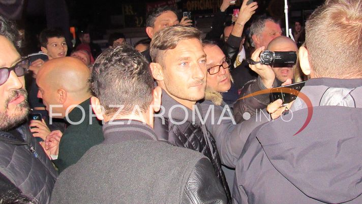Totti, De Rossi e Florenzi: sorpresa alla festa ultras - immagine 1