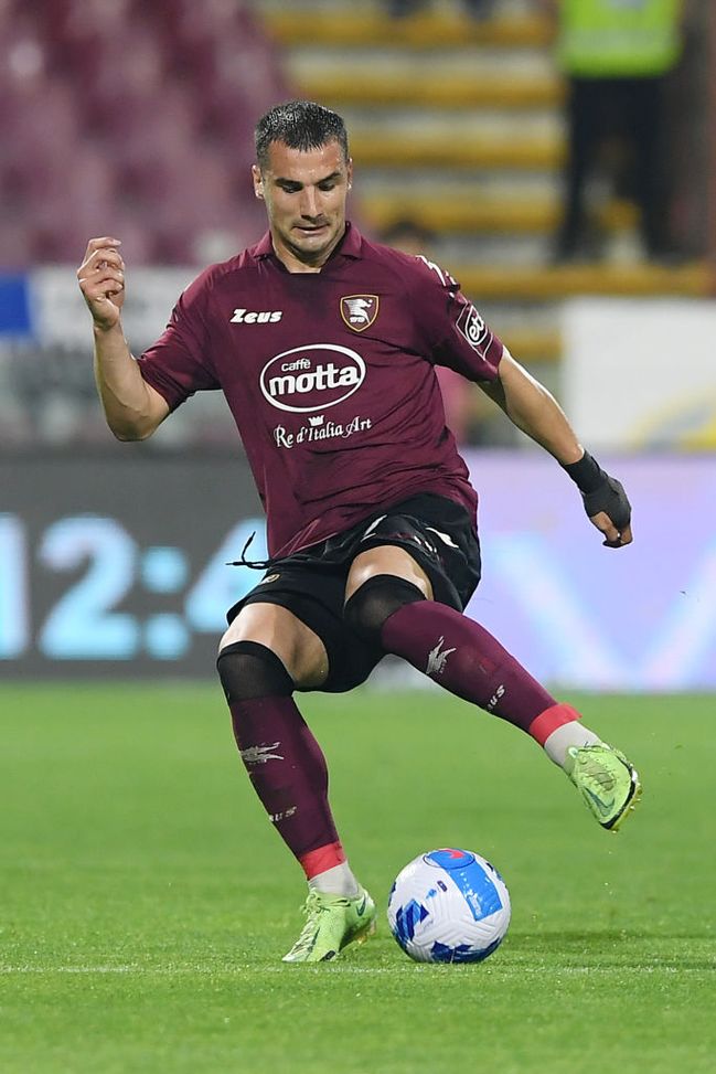 Federico Bonazzoli (Photo by Francesco Pecoraro/Getty Images) Impasse Samp, la Salernitana non riscatta Bonazzoli: Iervolino “Ne riparleremo…”- immagine 2