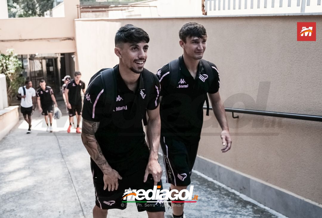 FOTO RITIRO PALERMO, Elia e le prime immagini da calciatore rosanero (Gallery) - immagine 5