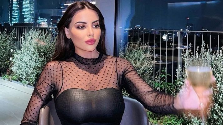 Maria Luisa Jacobelli: “Io e Mbappé siamo amici…Ho fatto un calendario per dare forza alle donne” Maria Luisa Jacobelli: “Io e Mbappé siamo amici…Ho fatto un calendario per dare forza alle donne” - immagine 1