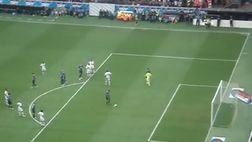 VIDEO / Accadde oggi: San Siro cambia il rigorista! Via Gonzales, tutti per Figo
