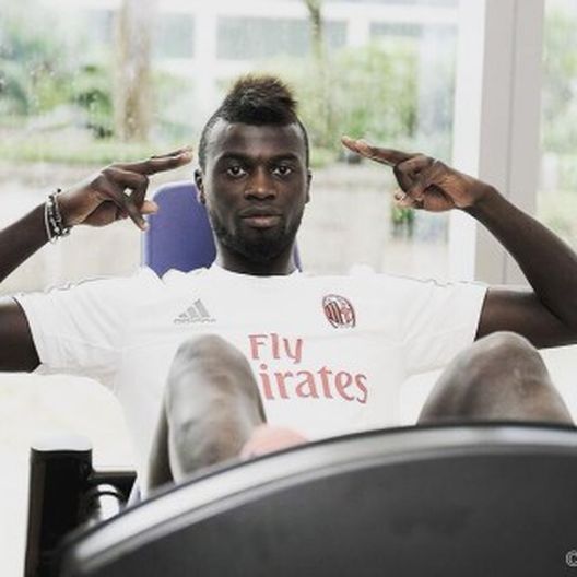M'Baye Niang in palestra, fonte foto Profilo Twitter Niang M'Baye Niang in palestra, fonte foto Profilo Twitter Niang