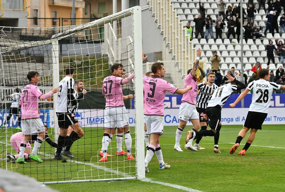 FOTO Ascoli-Palermo 1-2, 22ª giornata Serie B 2022-2023 (Gallery) - immagine 27