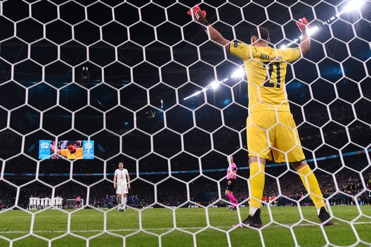 (Photo by Laurence Griffiths/Getty Images) (Photo by Laurence Griffiths/Getty Images)