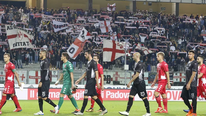 Fano-Padova, al via l&#8217;iniziativa dei tifosi &#8220;Biancoscudato d&#8217;oro&#8221;: ecco come partecipare