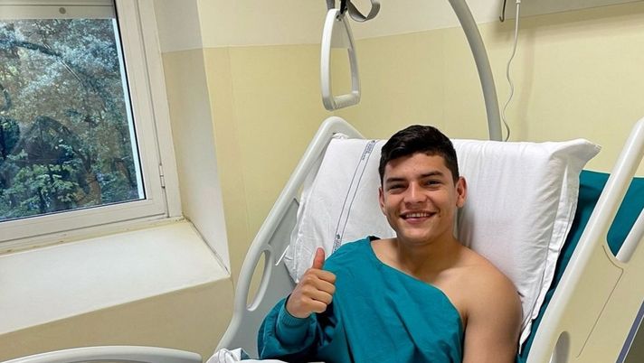 Genoa, “Grazie a Dio tutto bene”: il sorriso di Agudelo subito dopo l’operazione - immagine 1