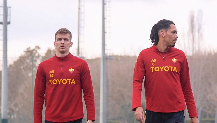 Roma, ore calde per il rinnovo di Smalling. Llorente non si nasconde: vuole restare - immagine 1