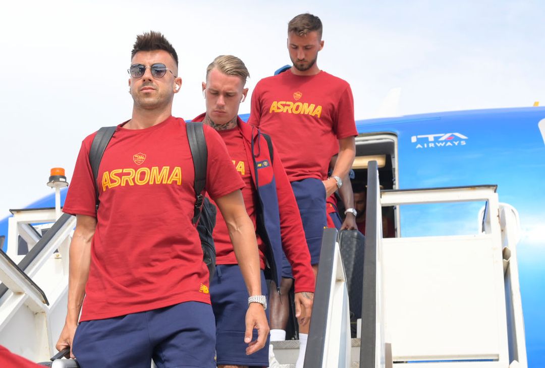 La Roma in partenza per il Portogallo – FOTO GALLERY - immagine 28