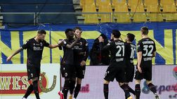Serie A, Barrow regala il derby al Bologna: Parma sempre più giù