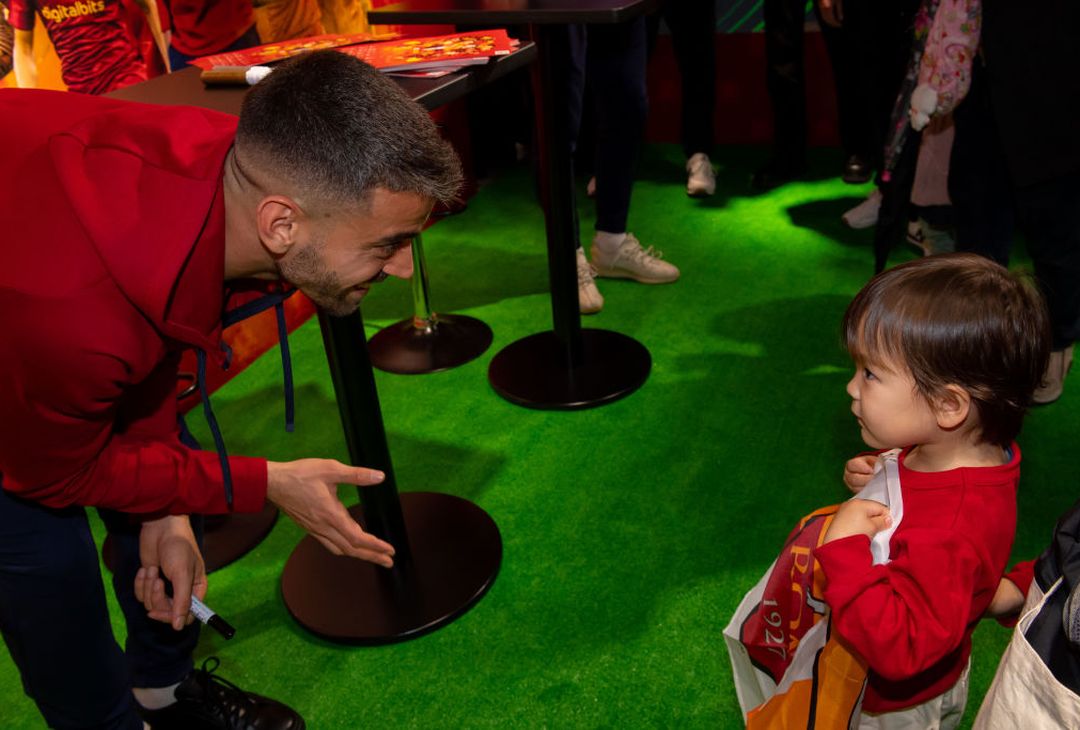 Roma: Spinazzola, Mancini e Pinto incontrano i tifosi in Giappone – FOTO GALLERY - immagine 9