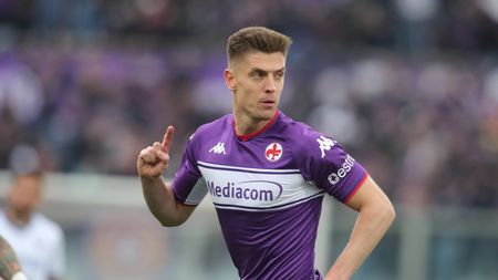 GERMOGLI PH: 6 MARZO 2022 FIRENZE STADIO ARTEMIO FRANCHI CAMPIONATO SERIE A TIM FIORENTINA VS VERONA
NELLA FOTO GOL ESULTANZA PIATEK GERMOGLI PH: 6 MARZO 2022 FIRENZE STADIO ARTEMIO FRANCHI CAMPIONATO SERIE A TIM FIORENTINA VS VERONA
NELLA FOTO GOL ESULTANZA PIATEK