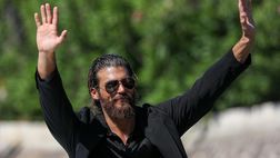 Dalla bionda alla mora, Can Yaman dimentica Diletta Leotta con una modella