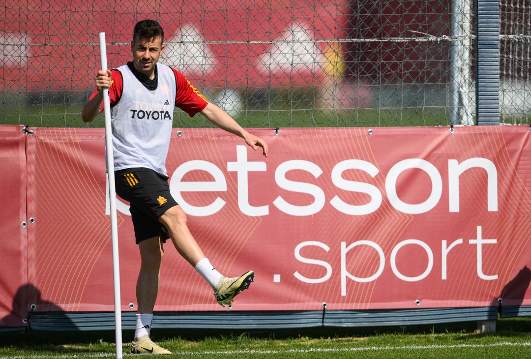 Trigoria, l’allenamento senza i nazionali: Abraham ancora in gruppo – FOTOGALLERY - immagine 17