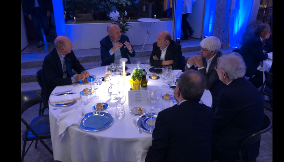 Cena a casa di Ernesto Pellegrini: tanti gli ex Inter presenti. E c’è anche Marotta Cena a casa di Ernesto Pellegrini: tanti gli ex Inter presenti. E c’è anche Marotta - immagine 1